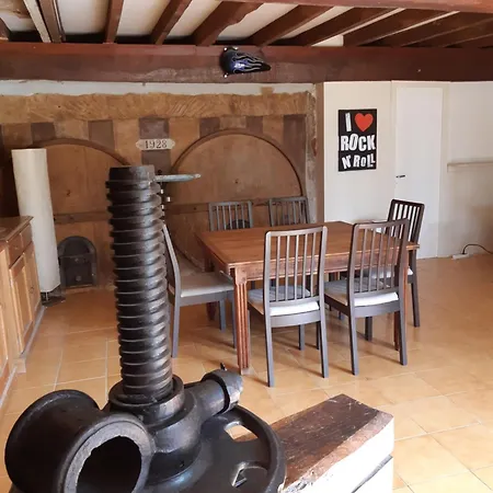 Gite Le Moulin Du Comte Bourrouillan Exterior photo